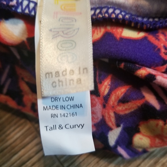 Lularoe TC leggings - Picture 2 of 5